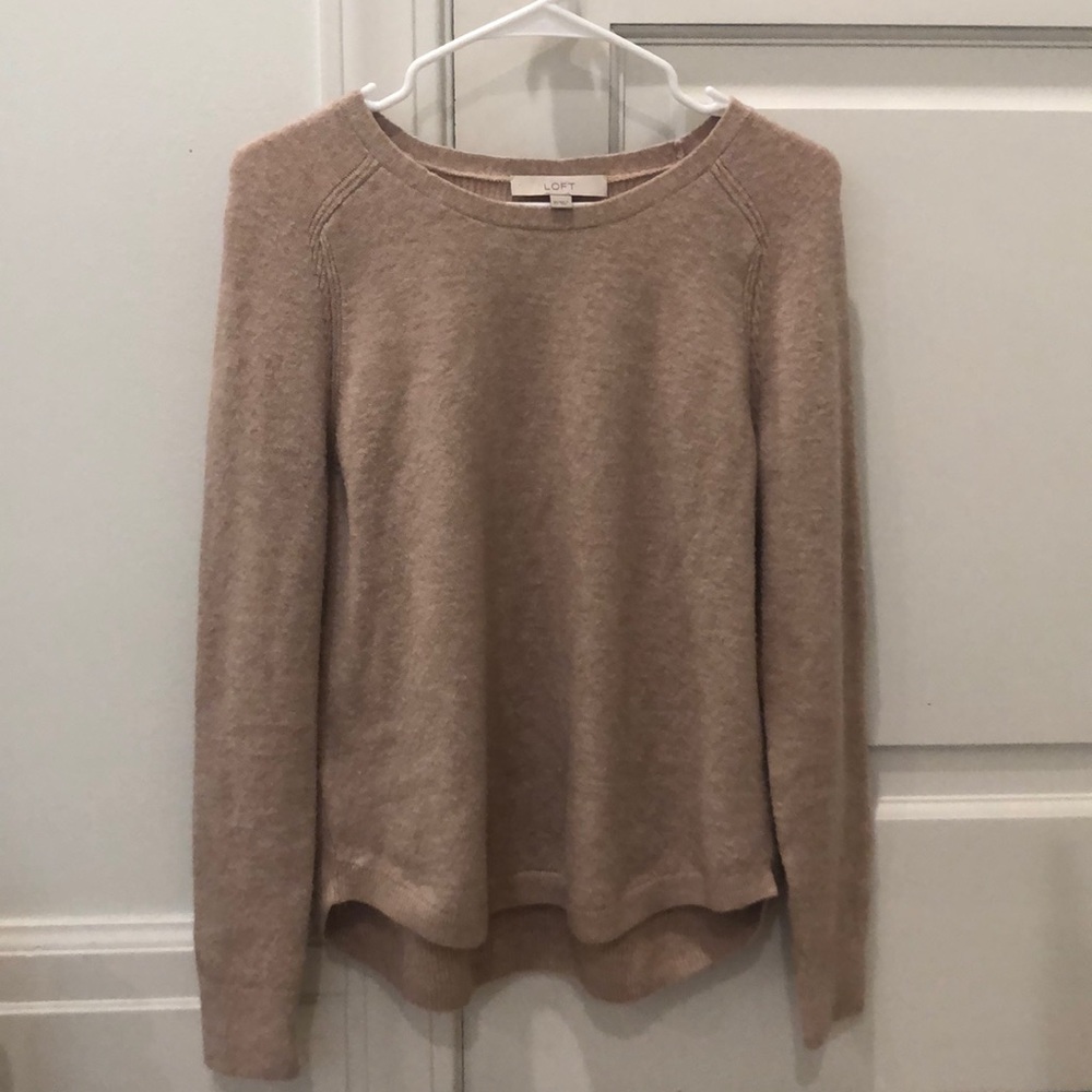 Like new soft pink/tan sweater from LOFT